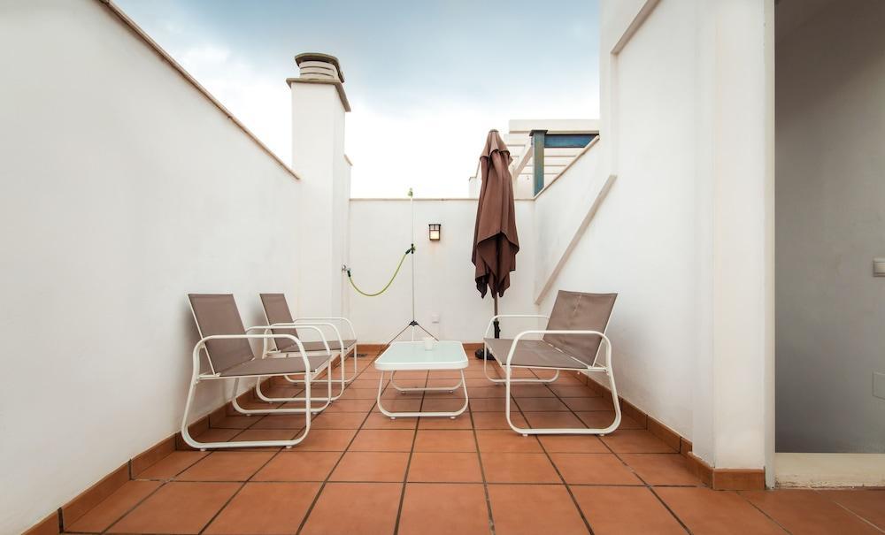 Holidays2Malaga Juan De Mena Apartments Málaga Exterior foto
